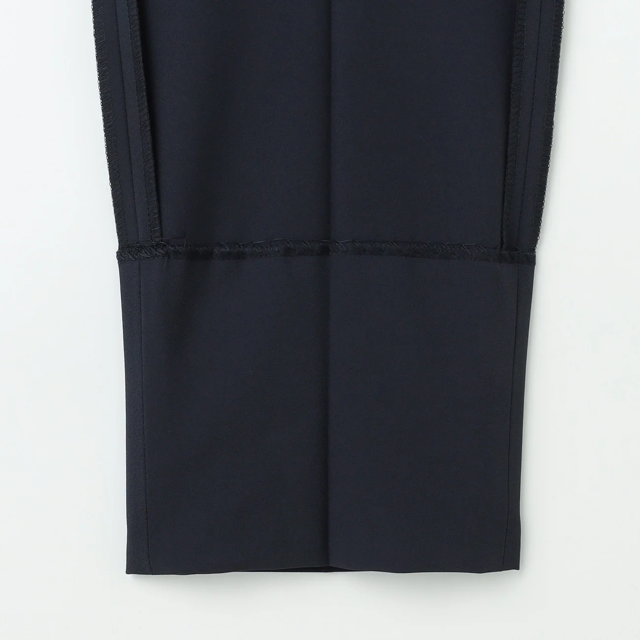 THE THIRD SUITS Water-Repellent Stretch Pants - Navy - Image 6