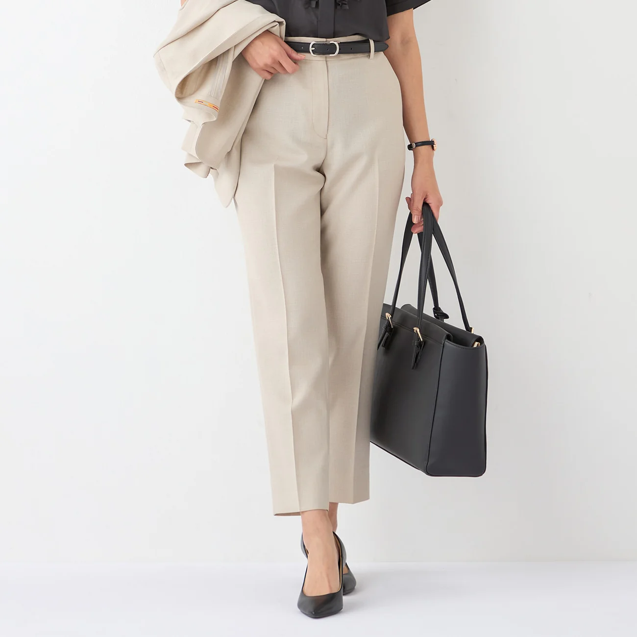THE THIRD SUITS Linen-Like Cropped Pants - Beige - Image 2